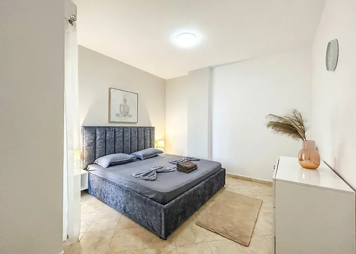 Sunshine 781 Apartament